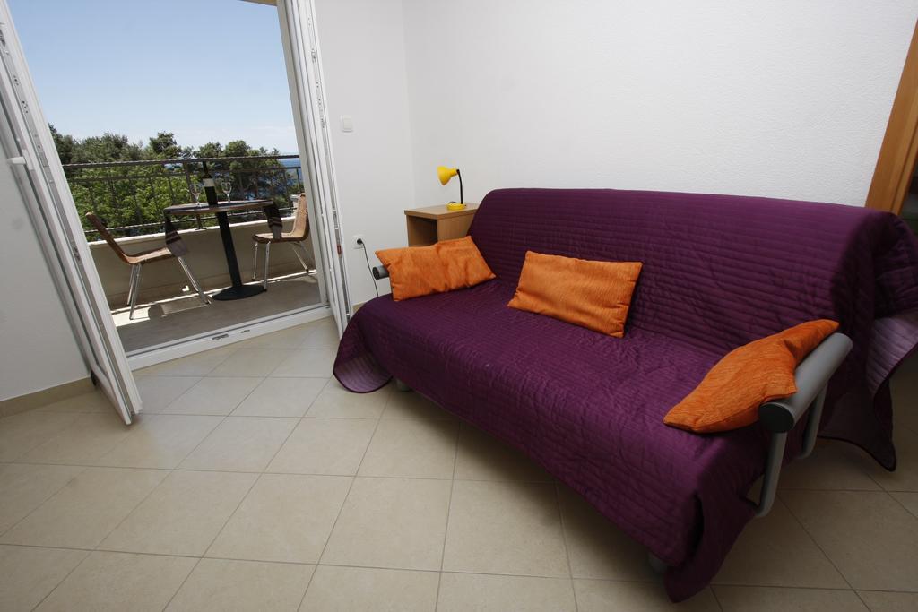 Apartments Neva Makarska Habitación foto