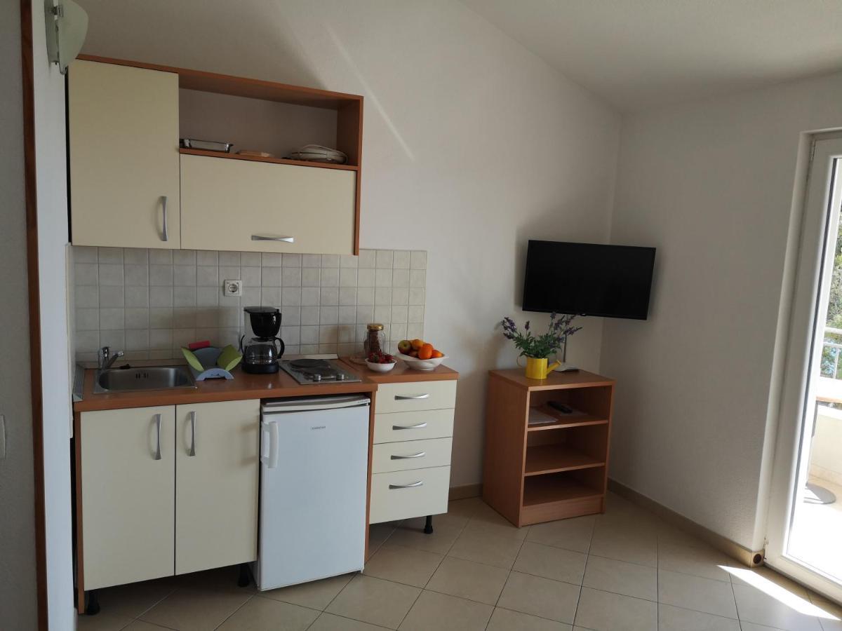 Apartments Neva Makarska Exterior foto